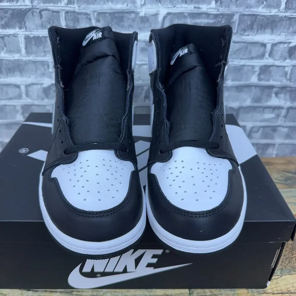 Nike Air Jordan 1 Retro High OG Black / White - White DZ5485-010 Mens Size 11